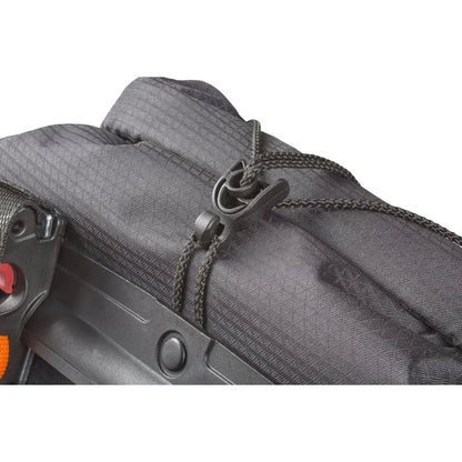 Par prtljažnih torb VAUDE AQUA FRONT LIGHT 22 L črn
