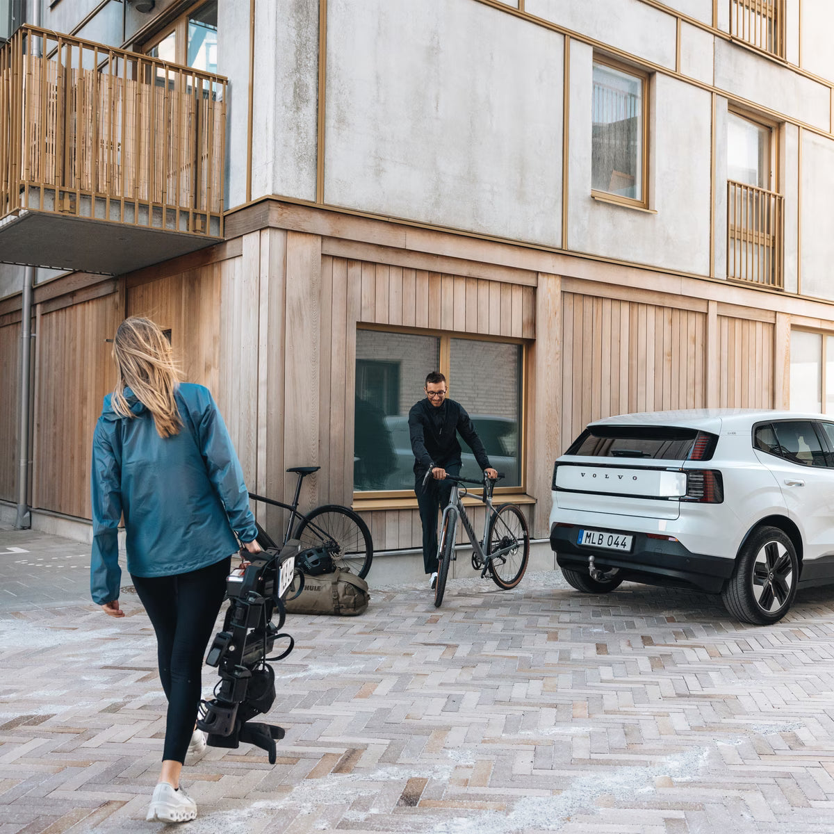 THULE OUTPACE 2 Pyöräteline Vetokoukkuun 2 Pyörälle