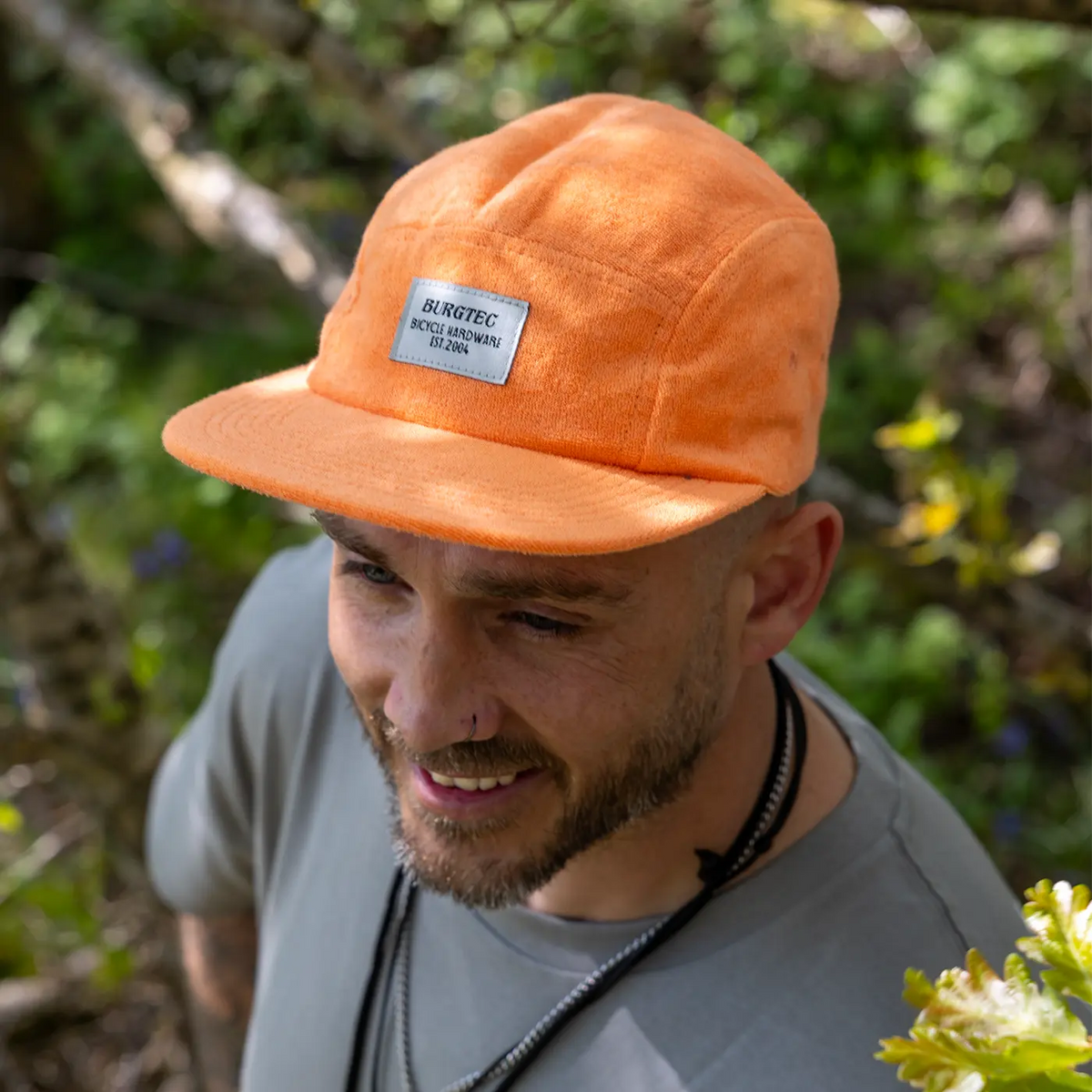 Pet BURGTEC ARCADE FIVE PANEL Oranje