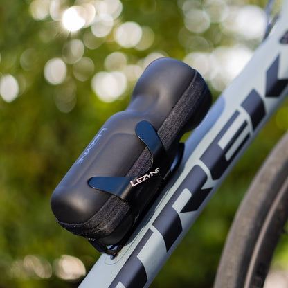 Černá dóza na nářadí LEZYNE FLOW CADDY PRO