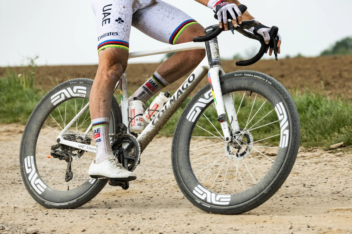 Forhjul ENVE G SES 6.7 PRO Tubeless Ready (Center Lock) Sort/Sølv
