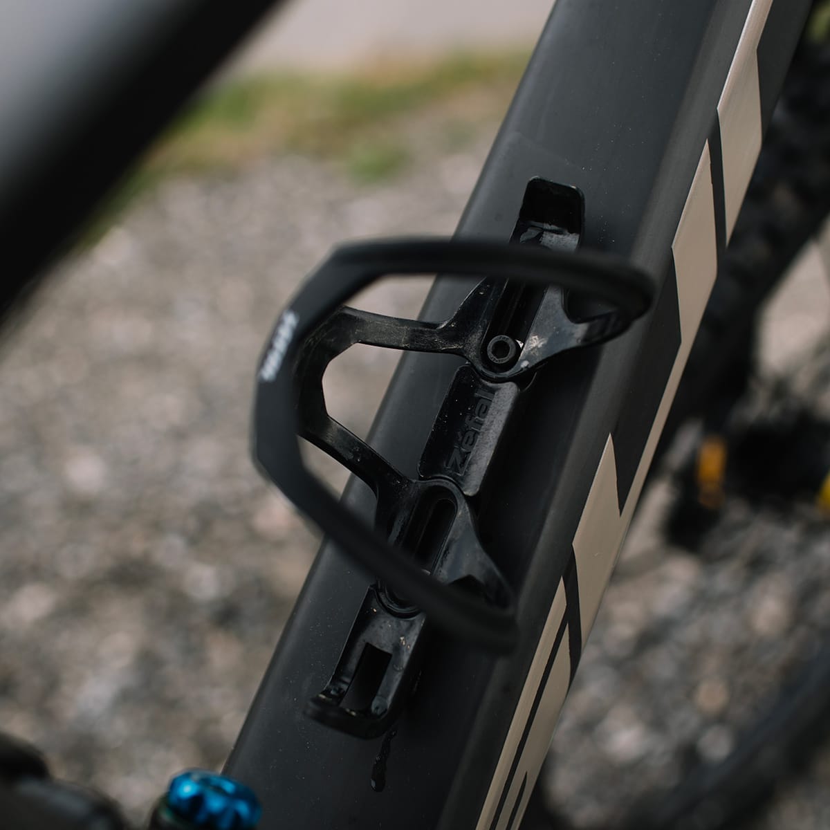 Flaskeholder ZEFAL PULSE Z2 Sort