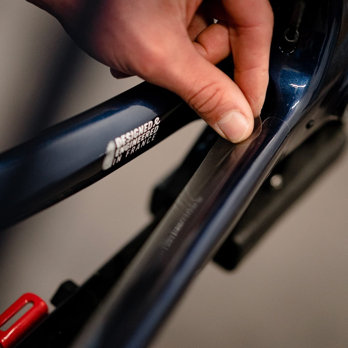 Ochranná lepicí fólie pro rám ZEFAL SKIN ARMOR XL
