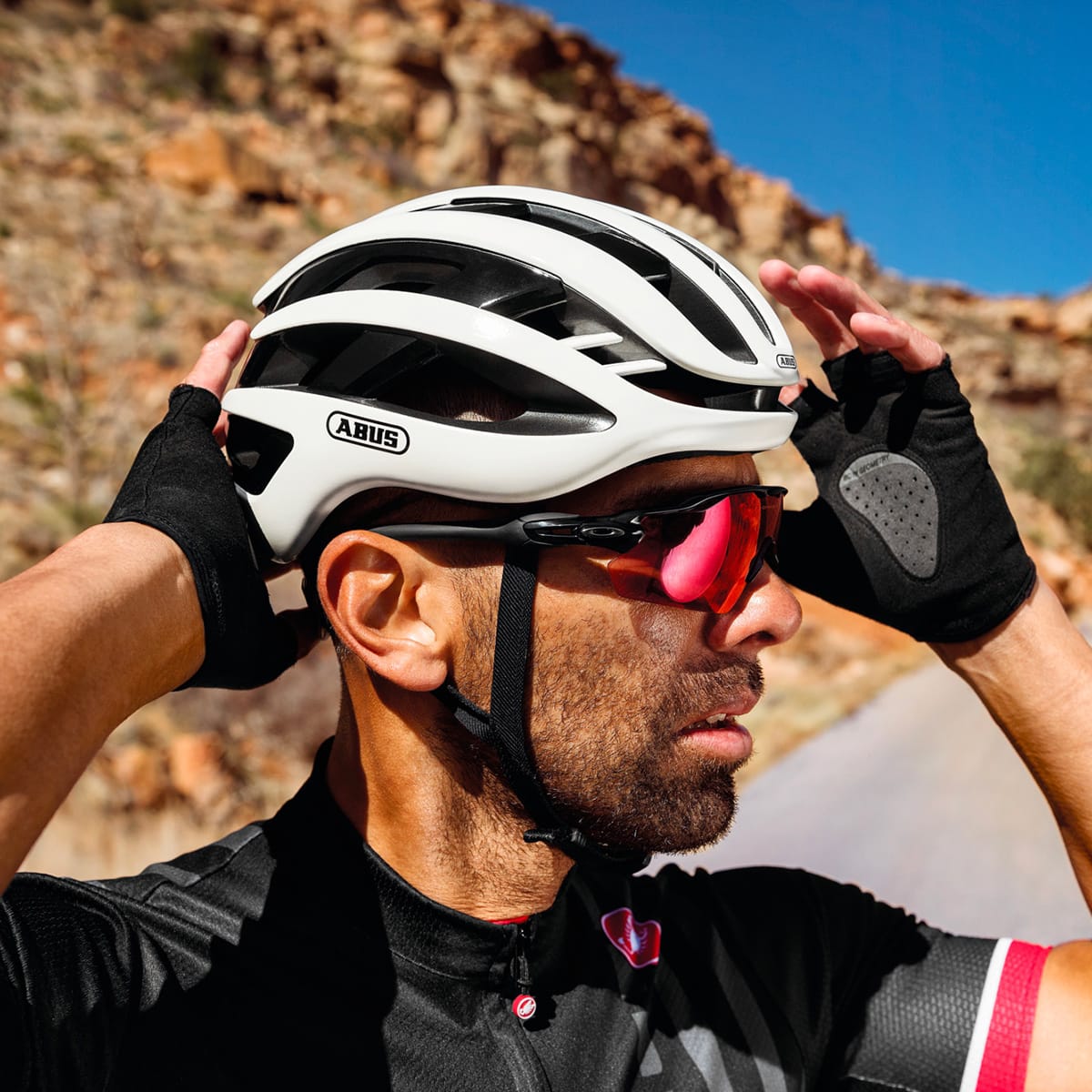Kask Szosowy ABUS AIRBREAKER Biały