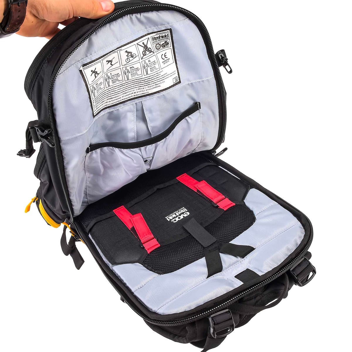 EVOC PROTECTOR FR TRAIL BLACKLINE 20 Backpack with Integrated Back Protector Black