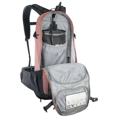 Backpack with Back Protector EVOC PROTECTOR FR ENDURO 16 L Pink