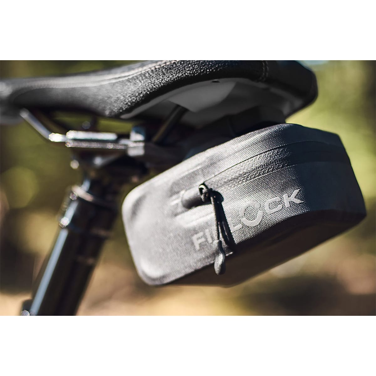Torba podsiodłowa FIDLOCK PUSH SADDLE BAG 600 Czarna