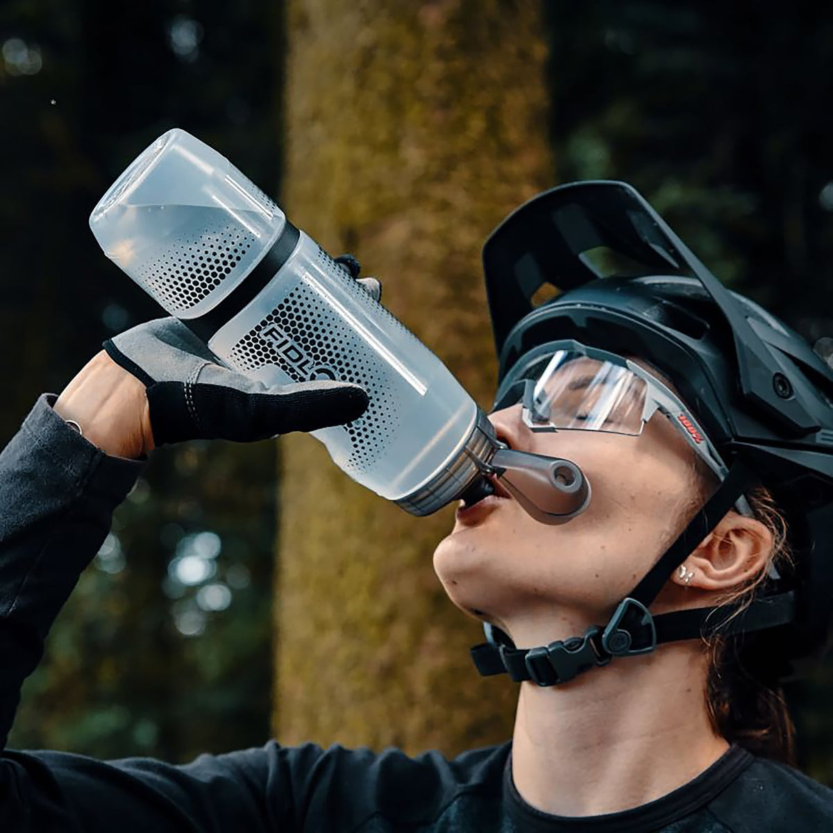 FIDLOCK TWIST-flaska med magnetfäste (800 ml) Transparent
