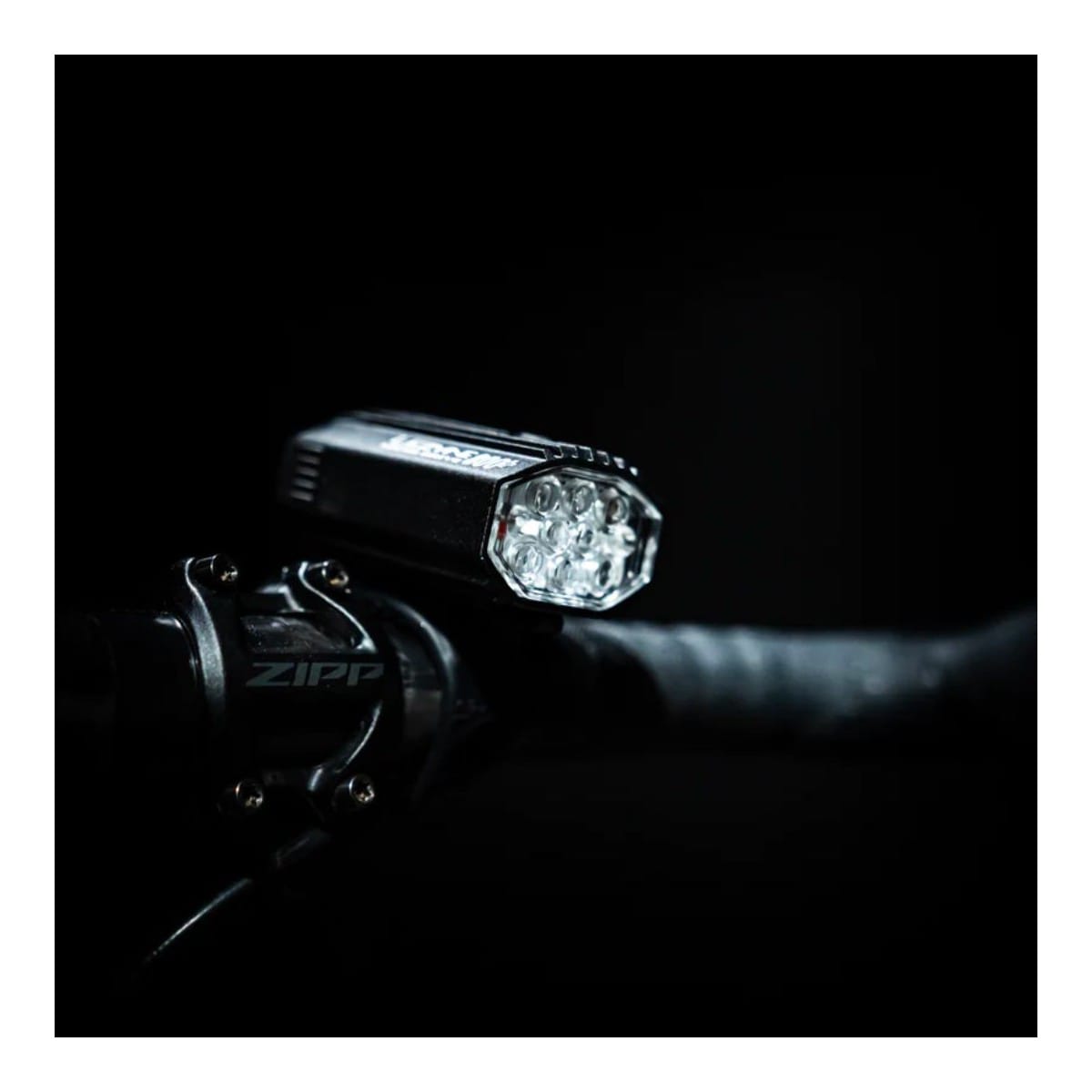 Frambelysning LEZYNE MICRO DRIVE 800+ Svart