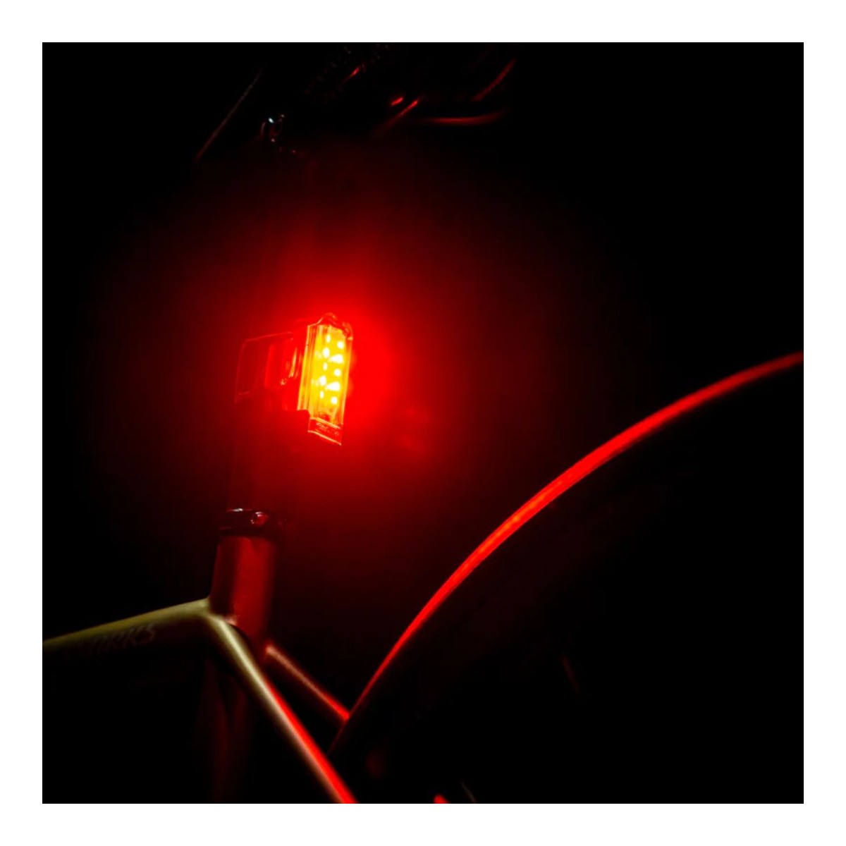 LEZYNE MACRO DRIVE 1400+ / STRIP DRIVE PRO 400+ Front and Rear Lights