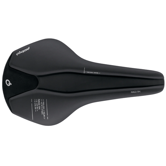 Sadel PROLOGO NAGO R4 Bredd 147mm Skenor Kolfiber Svart