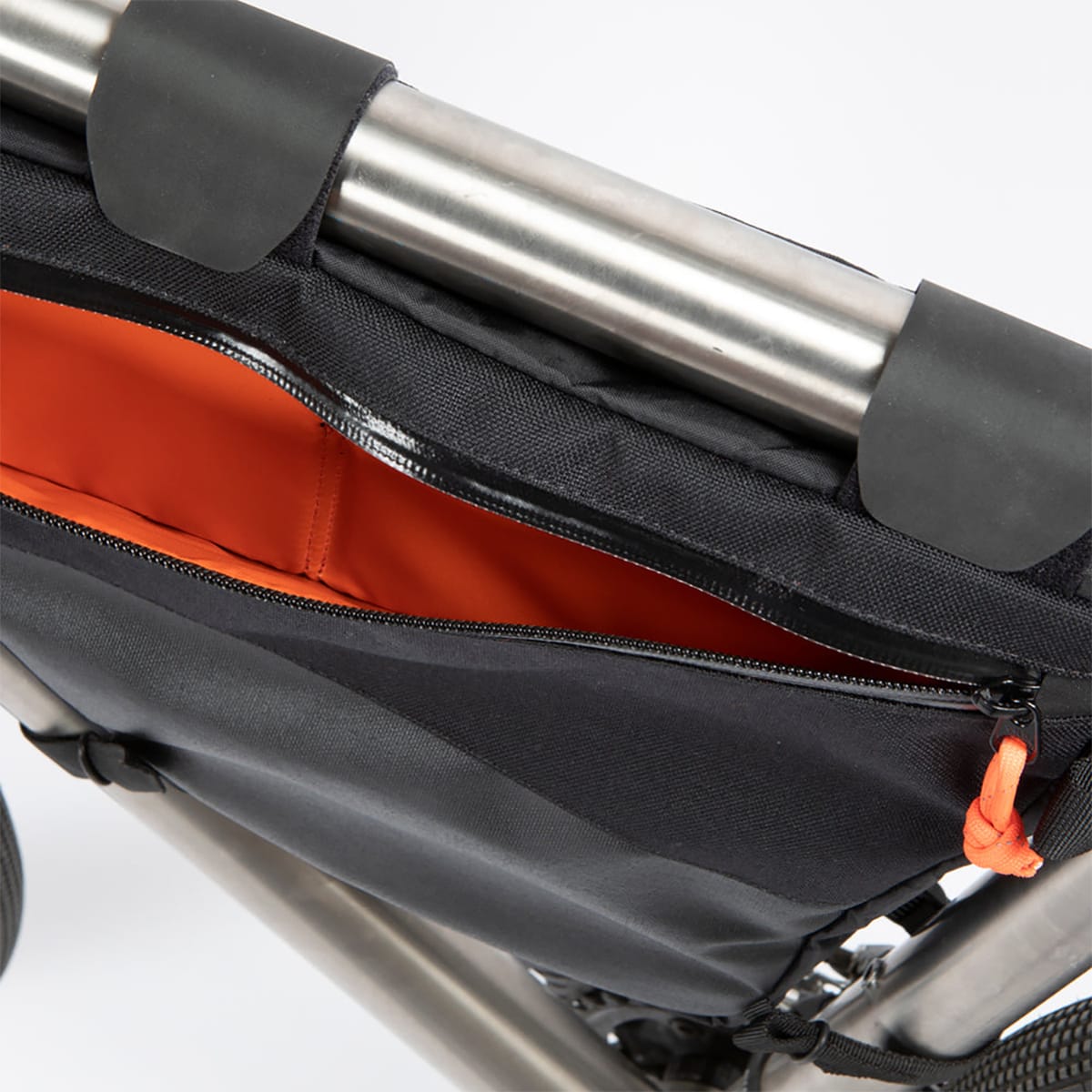 Rammetaske RESTRAP FULL FRAME BAG SMALL 6L Sort