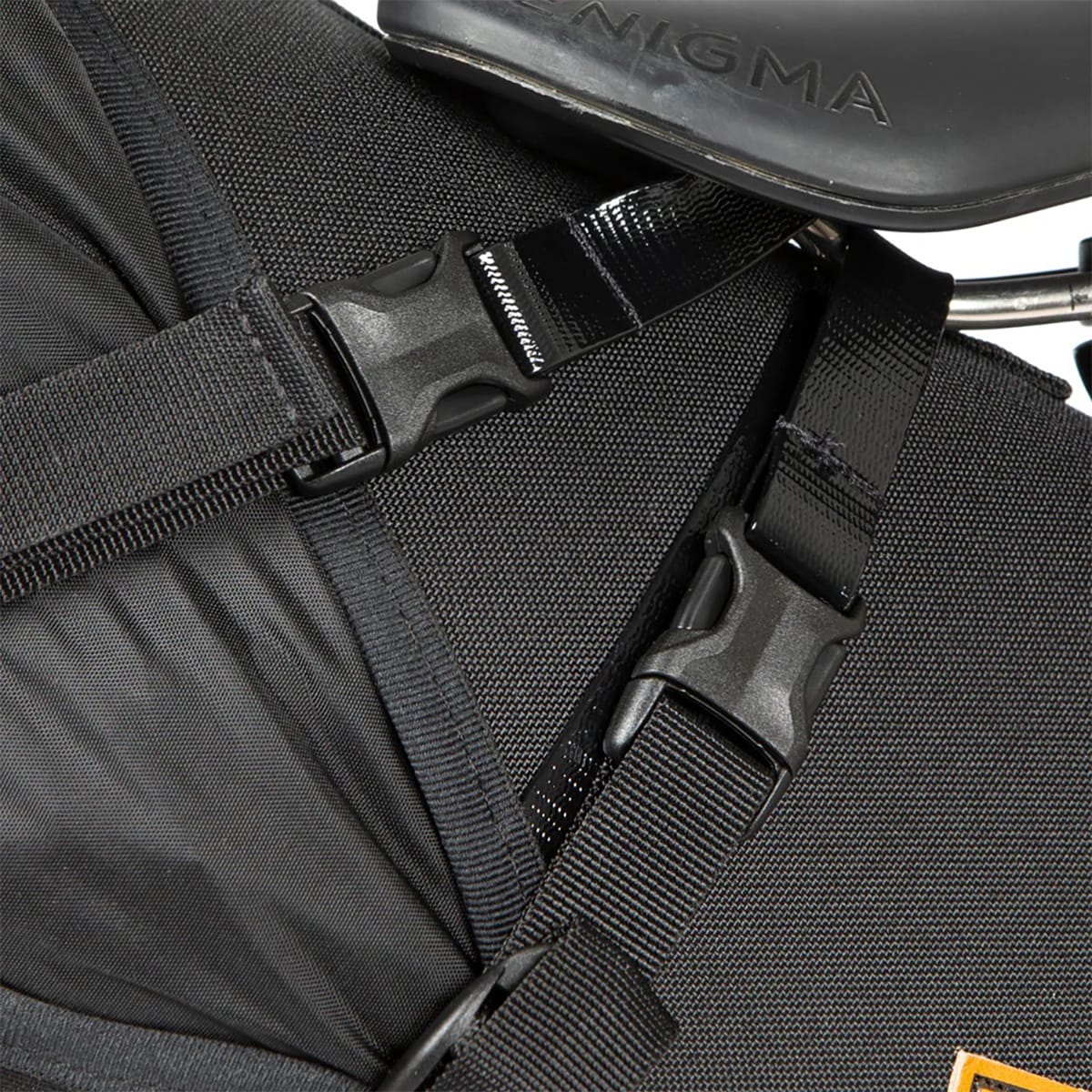 Sadeltaske RESTRAP SADDLE BAG 18 L Sort + DRY BAG Sort