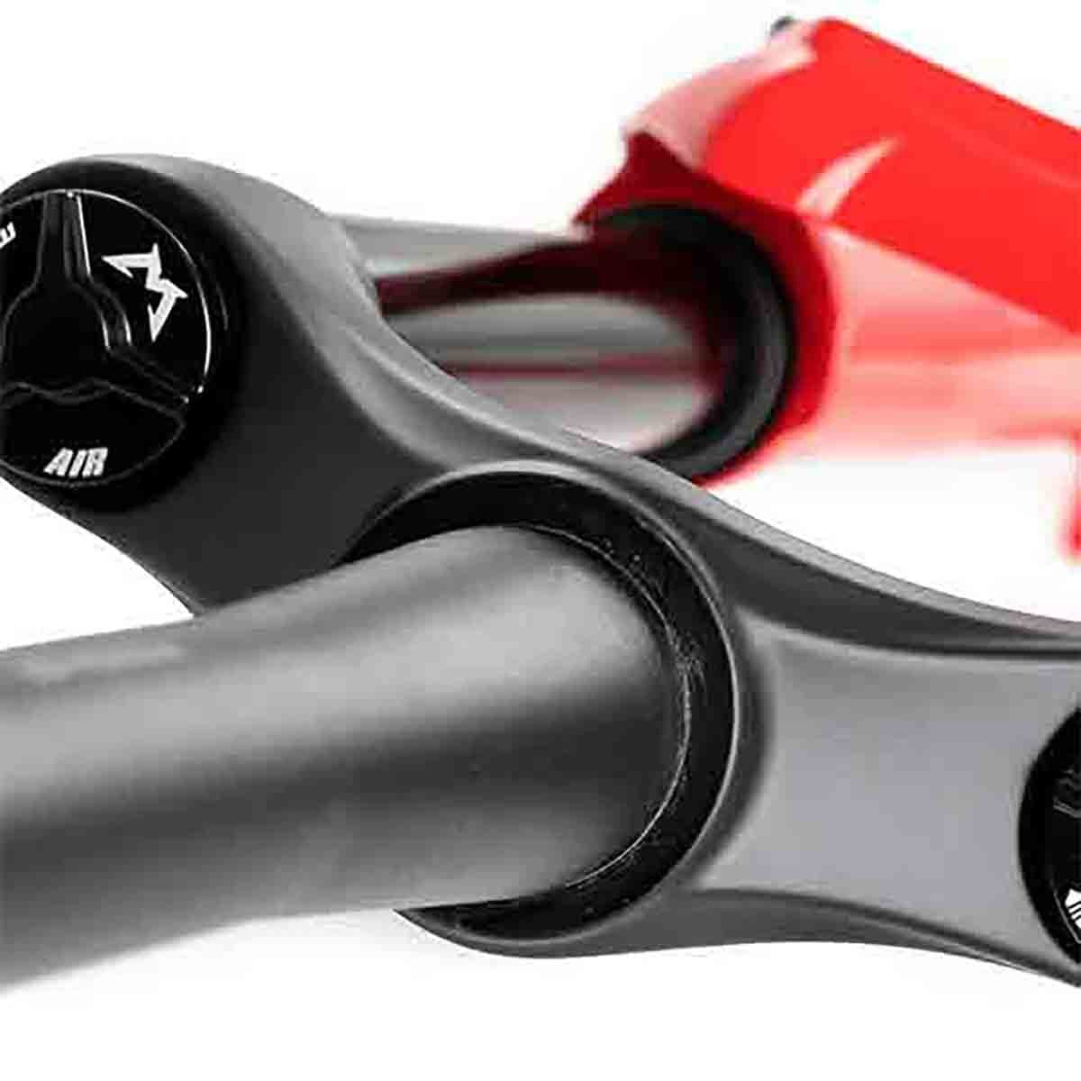 MARZOCCHI BOMBER Z2 27.5" Rail Sweep-Adj Fork 15 mm Boost Axle 44 mm Offset Red