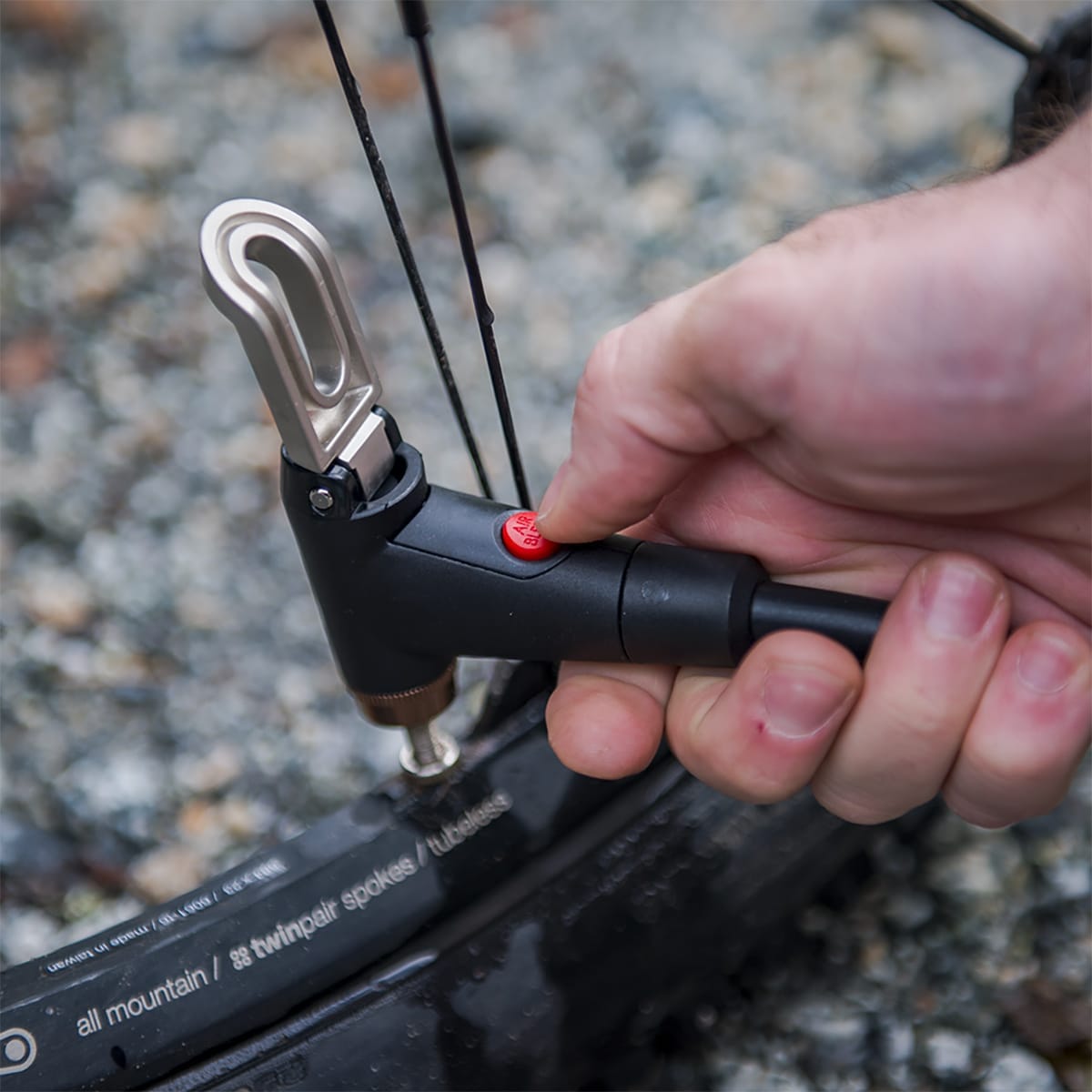 Pompka podłogowa BLACKBURN CHAMBER TUBELESS