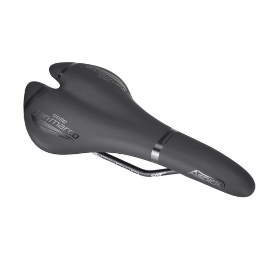 Satula SELLE SAN MARCO ASPIDE FULL FIT DYNAMIC WIDE mangaanirautakiskot