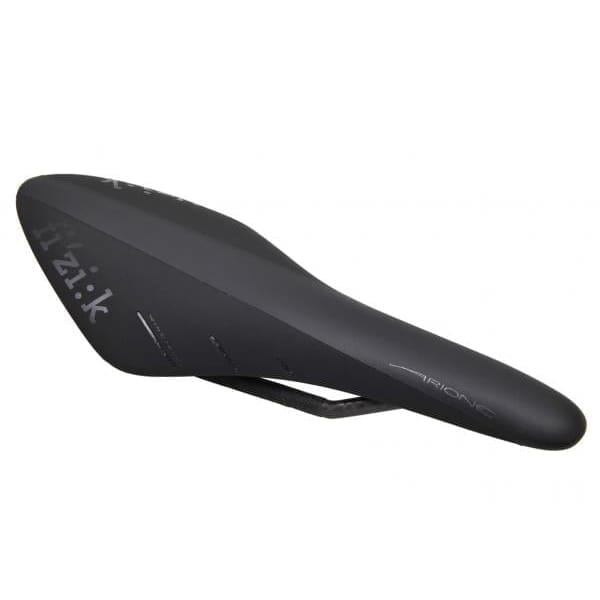 Sadel FIZIK ARIONE R1 REGULAR Carbon Skinne