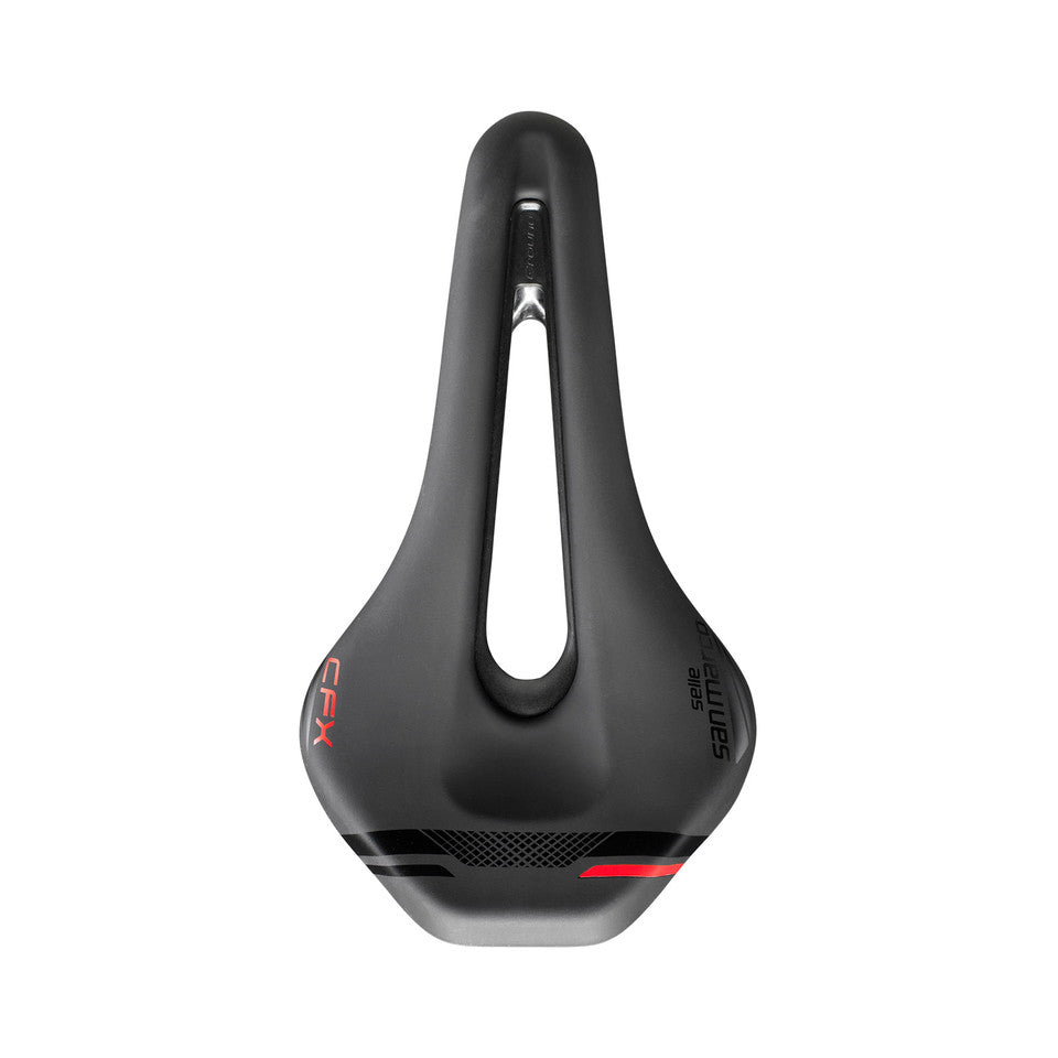 Sadel SAN MARCO GROUND SHORT OPEN-FIT CARBON FX 140mm Sort