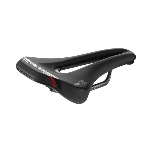 Sedlo SAN MARCO GROUND SHORT OPEN-FIT CARBON FX 140mm Černé