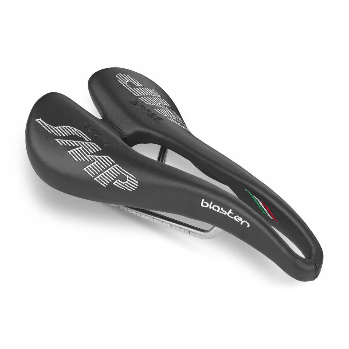 Selle SMP BLASTER zadel met roestvrijstalen rails