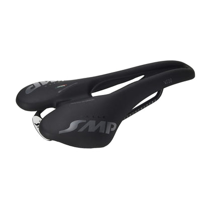 Sedlo SMP VT20 šířka 142mm ocelové kolejnice
