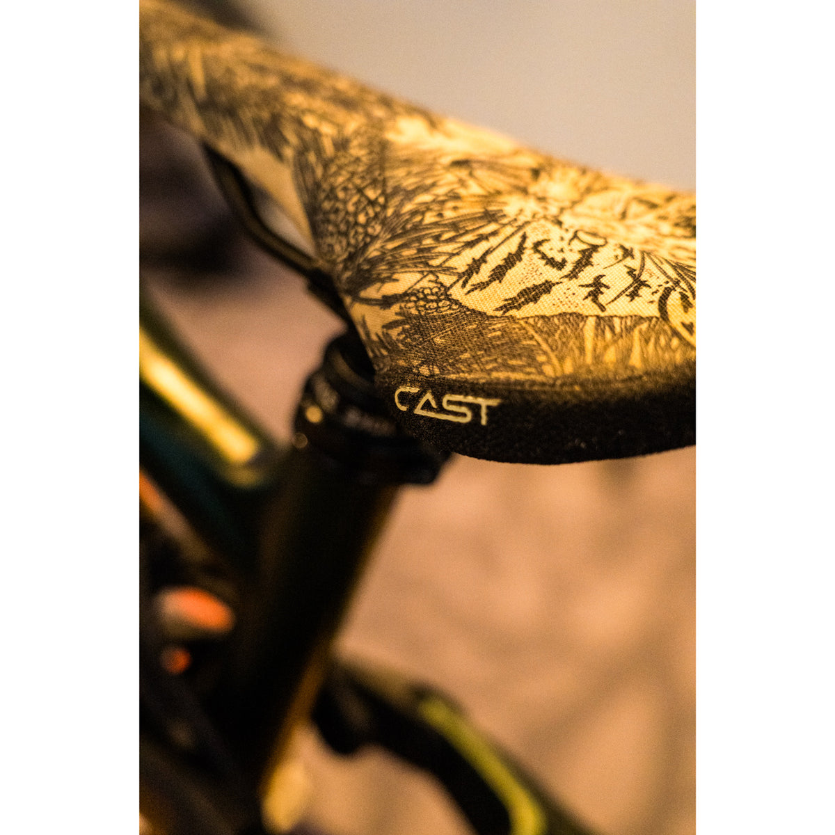 SDG CAST SCOTTISH WILDCAT Kriss Kyle Signature Lux Alloy Rails Saddle