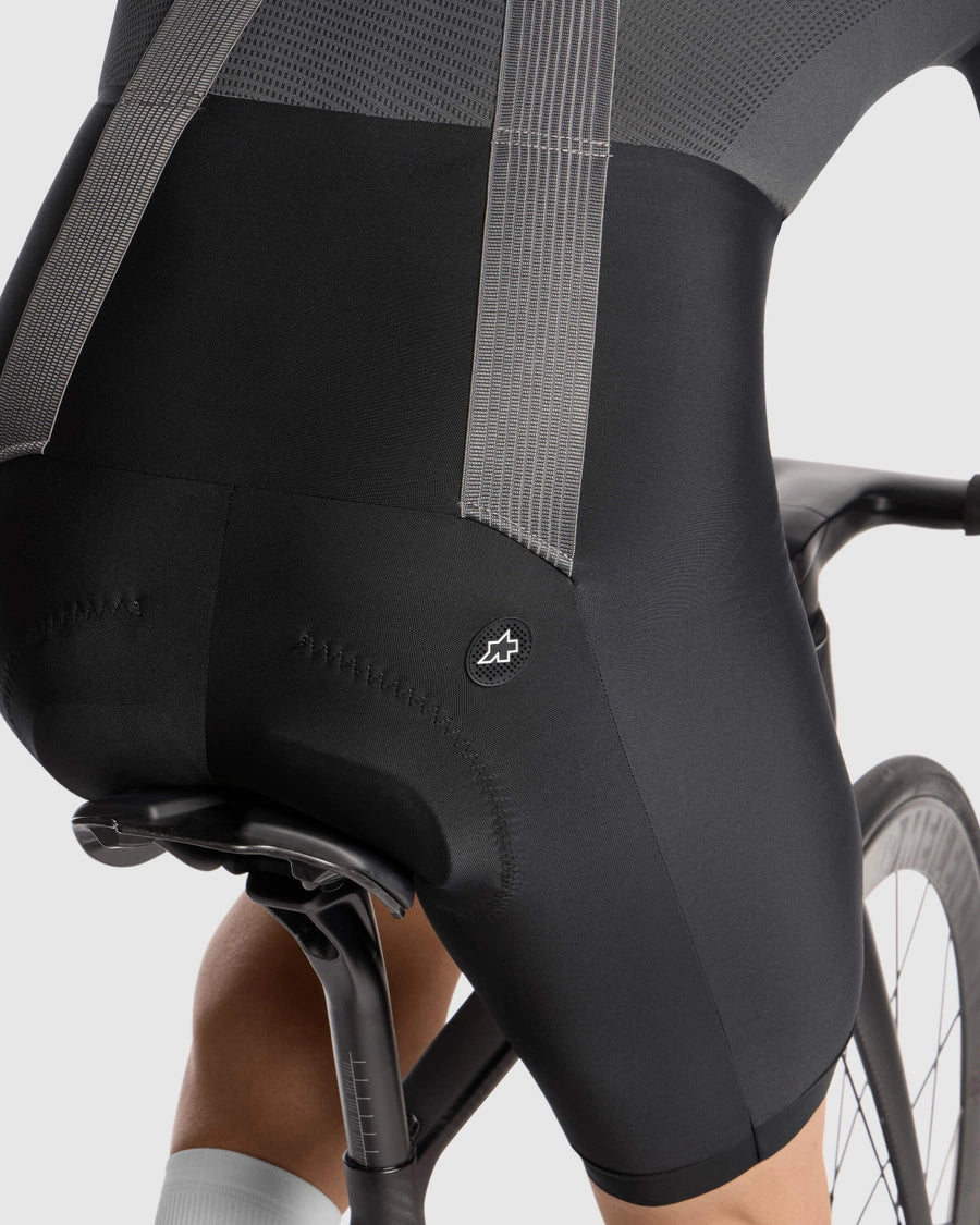 Korte seler-cykelshorts ASSOS MILLE GTS SPRING FALL S11 Sort
