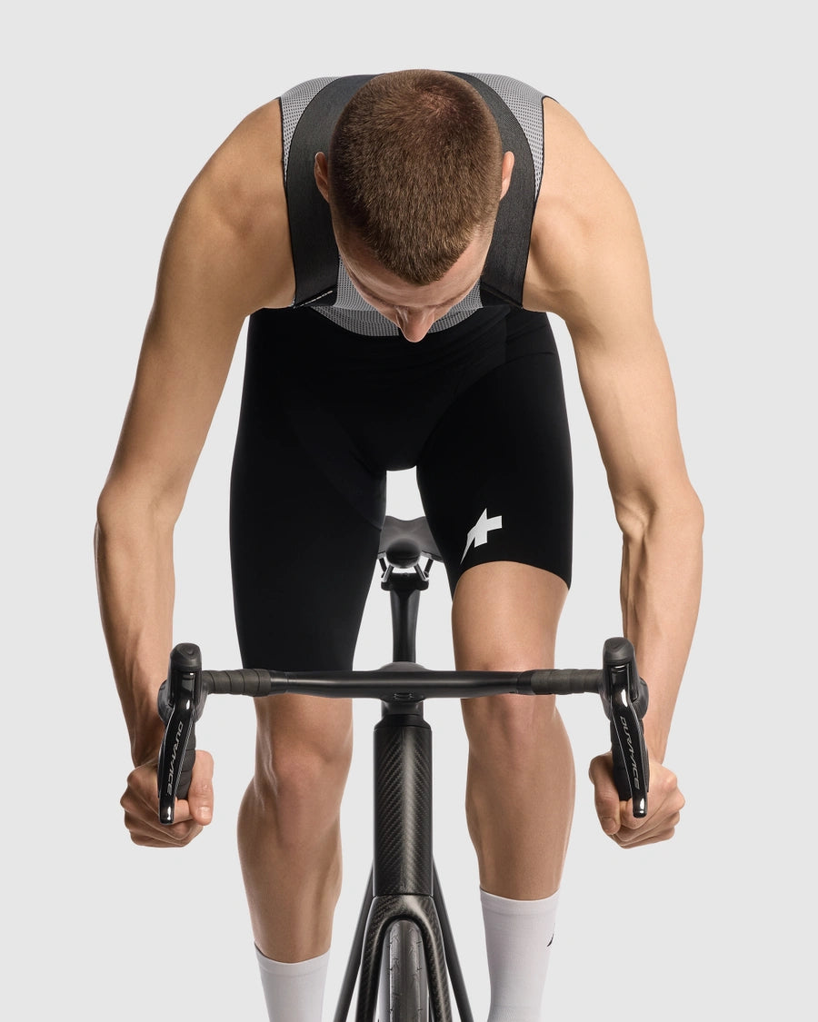 Kortbukser med seler ASSOS EQUIPE RSR BOLIDE S11 Sort