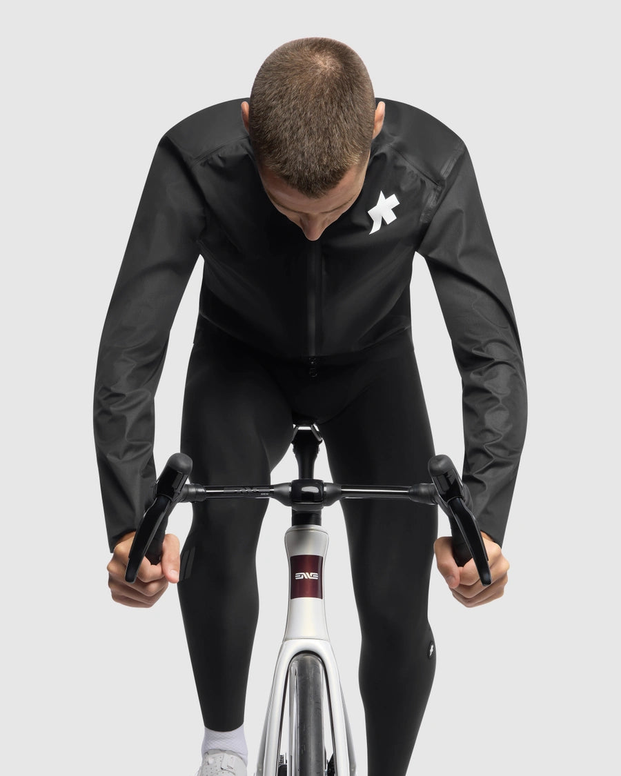 ASSOS EQUIPE RS SCHLOSSHUND RAIN S11 Jacket Black