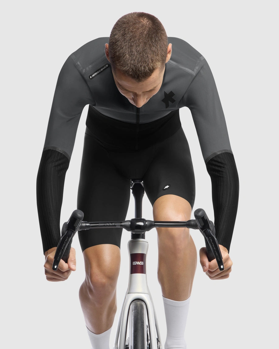 ASSOS EQUIPE RS ALLEYCAT SHELL S11 Jacket Grey/Black