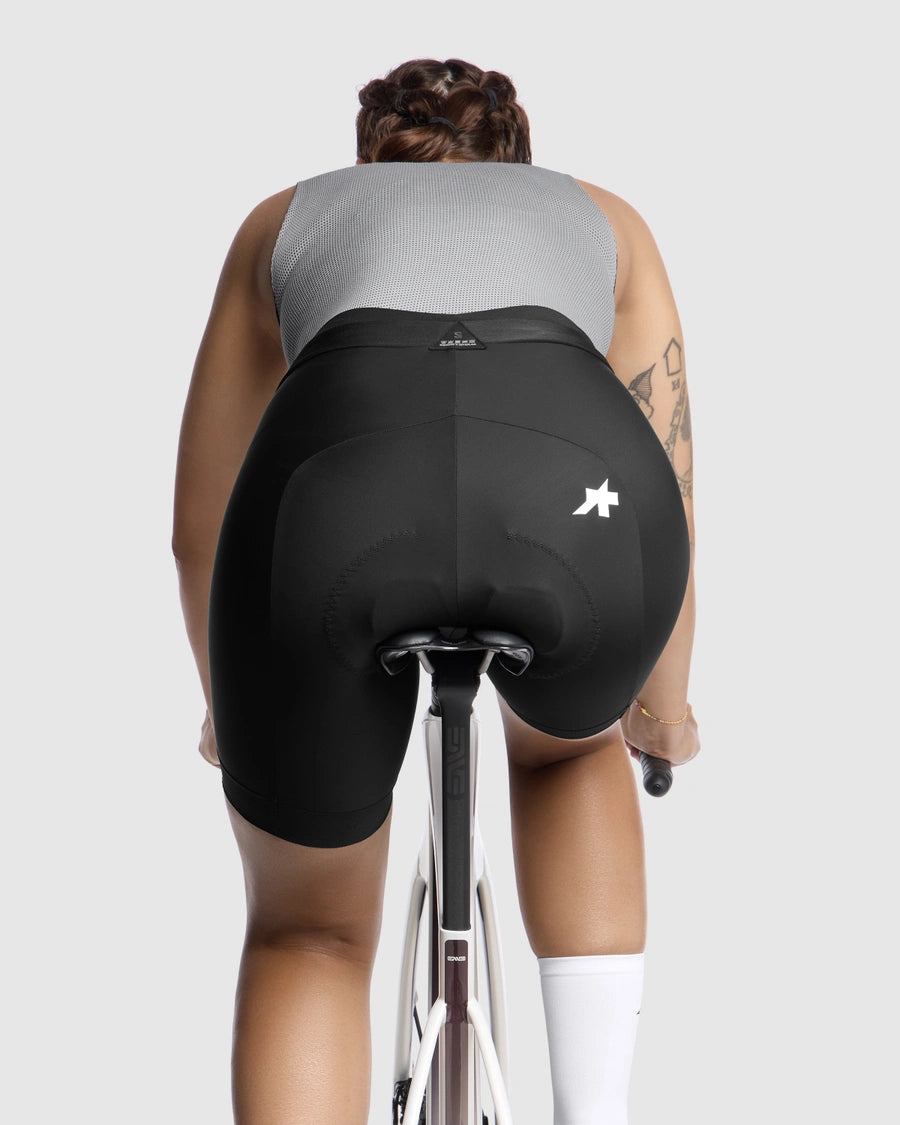 ASSOS UMA GT HALF S11 Dame kortbukser Sort