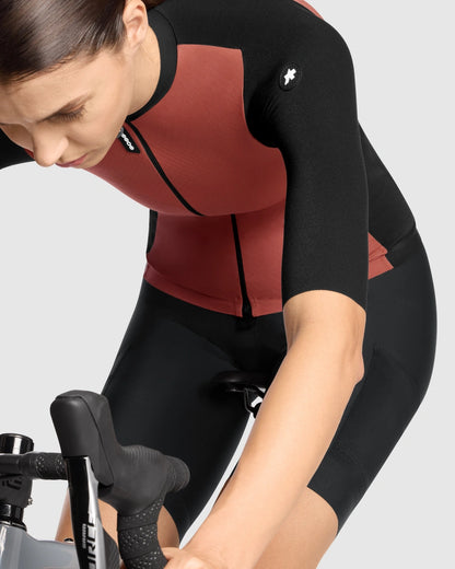 ASSOS TACTICA T5 -lyhythihainen naisten pyöräilypaita Burned Brown