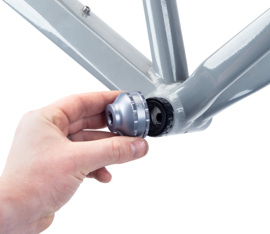 Park Tool BBT-59.3 fitted onto an external cup