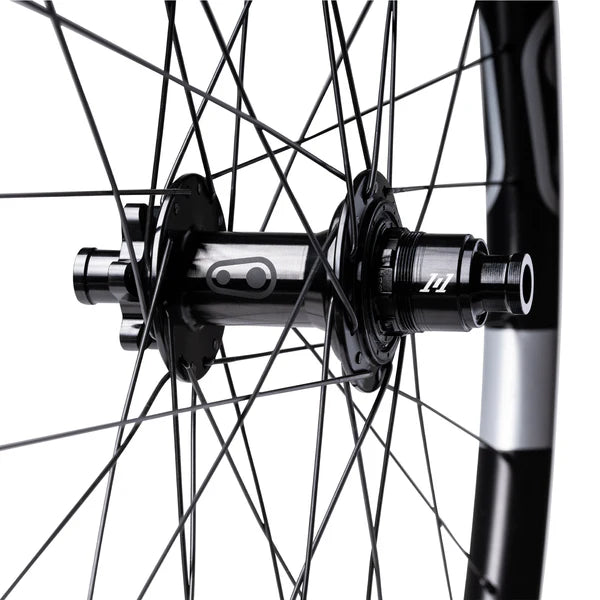 CRANKBROTHERS SYNTHESIS Alumínium 2.0 Enduro I9 29" 15x110/12x148 mm Boost fekete kerékpár
