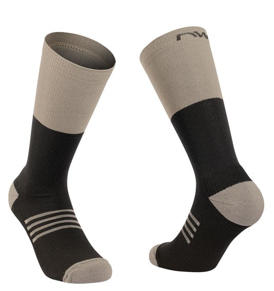 Skarpety NORTHWAVE EXTREME PRO HIGH Czarne/Beżowe