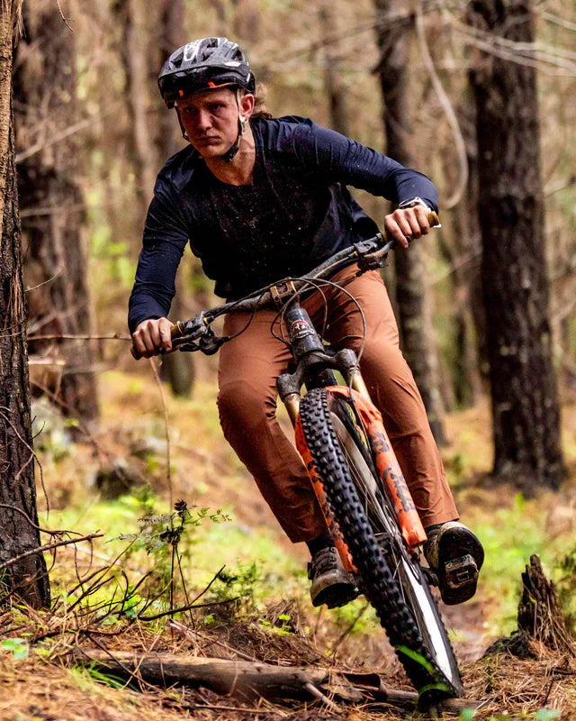 DHARCO ATHER CANYON Trousers Brown