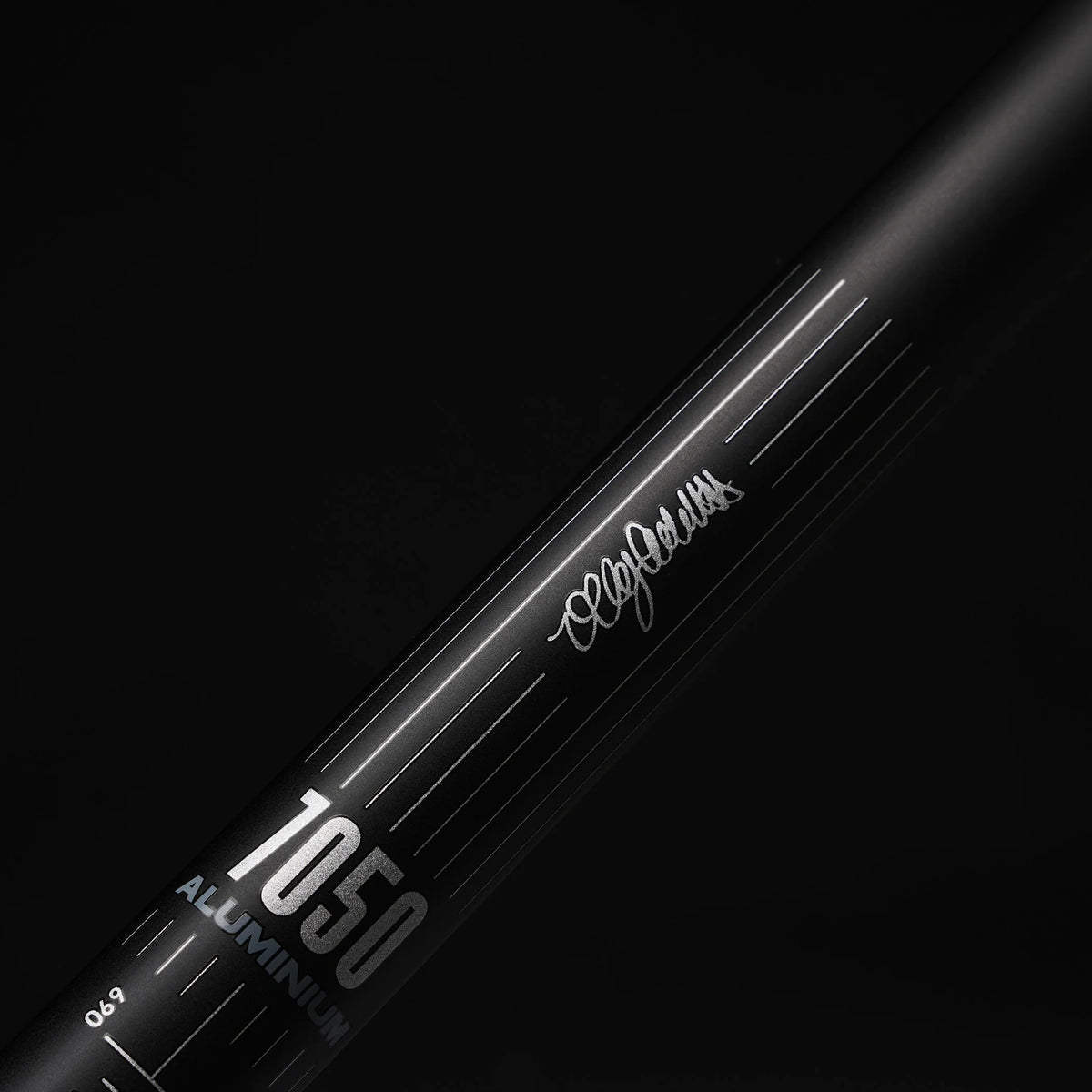 Řídítka DMR ODUB Rise 65mm 780/800mm Černá