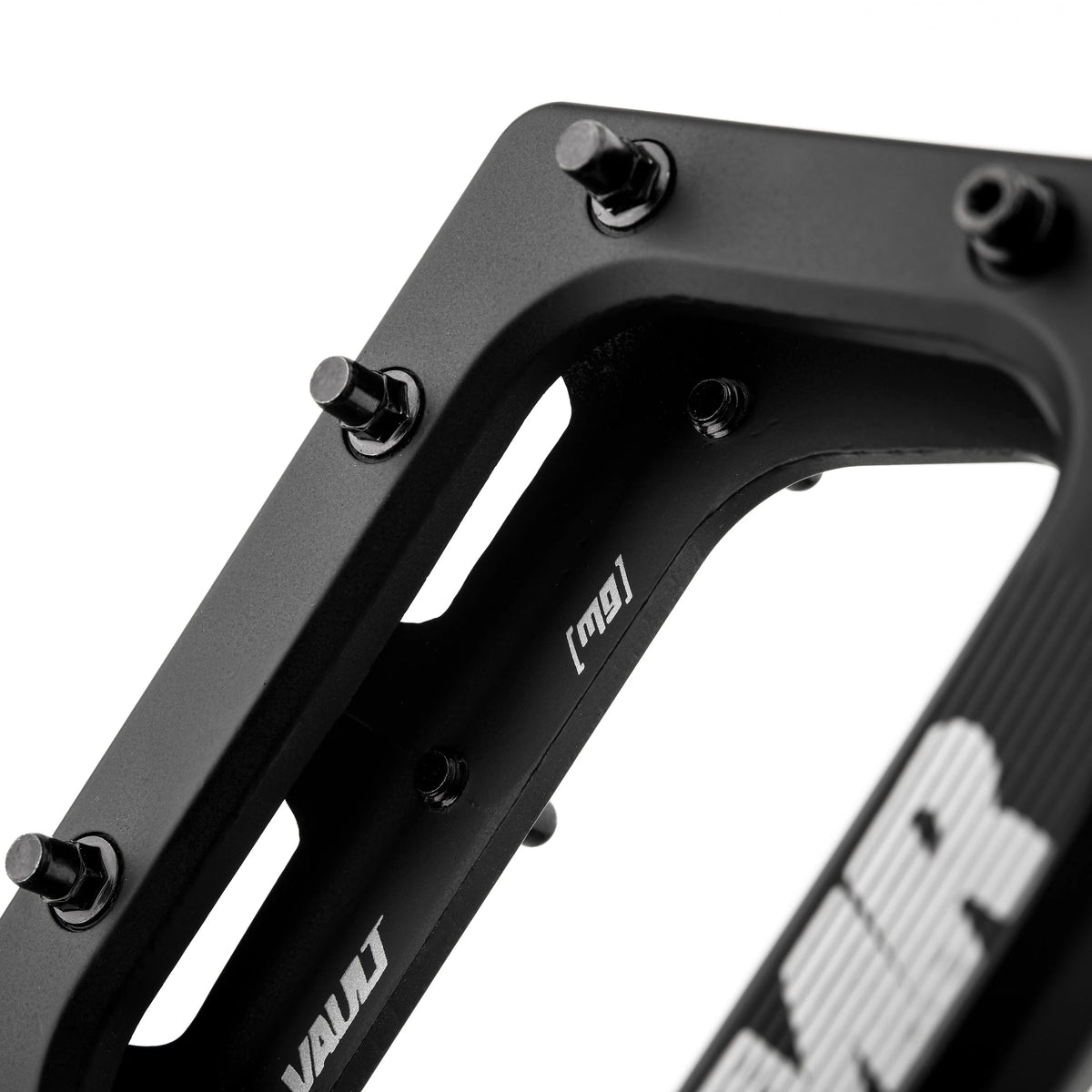 DMR VAULT MAG Flat Pedals Black