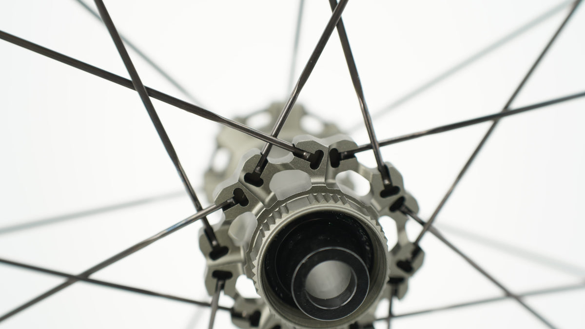 Para kół SCOM AERO 40 Tubeless Ready (Center Lock)