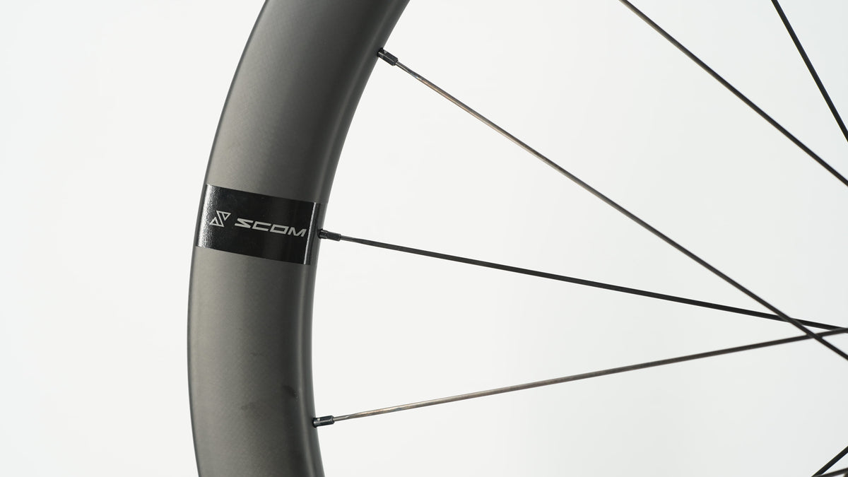 Para kół SCOM AERO 40 Tubeless Ready (Center Lock)