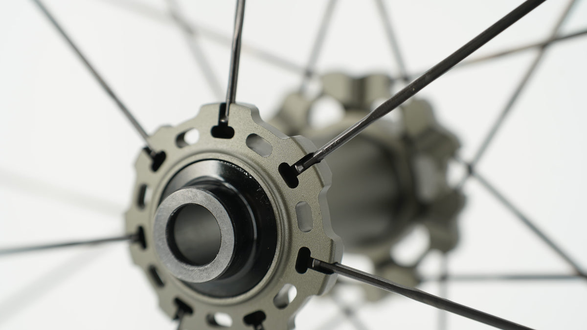 Para kół SCOM AERO 40 Tubeless Ready (Center Lock)