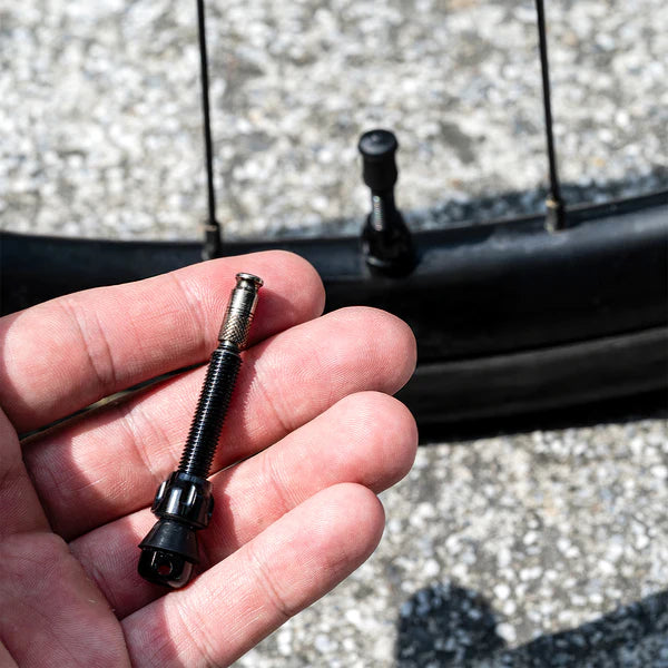 Sæt med 2 Tubeless-ventiler LEZYNE CLIK TLR PRO 44mm