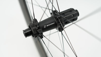 Set Kotača SCOM EVO 50 Tubeless Ready (Center Lock)