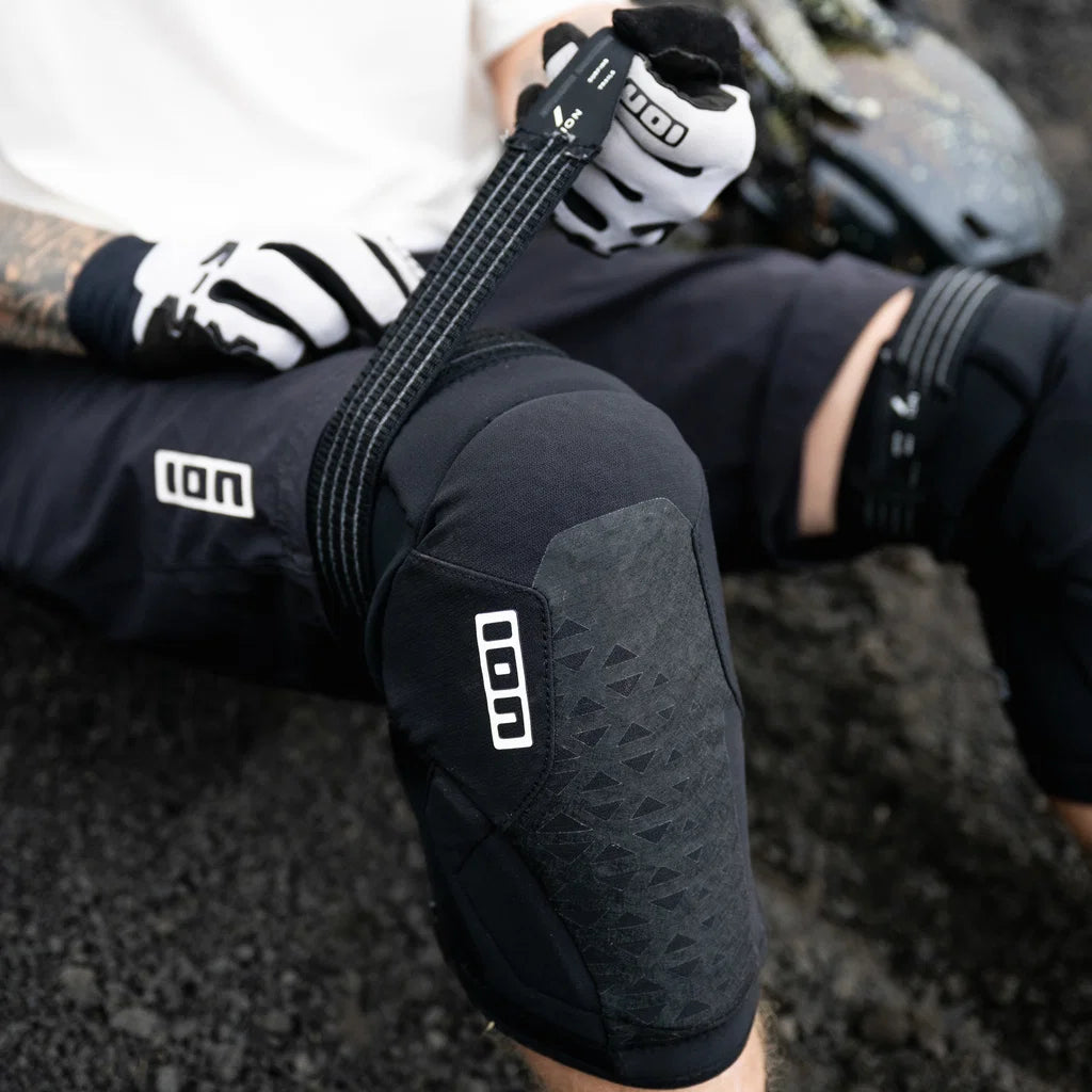 ION K-PACT ZIP SQ Unisex Knæbeskyttere Sort