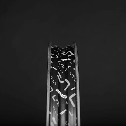 Przednie Koło ENVE G SES 6.7 PRO Tubeless Ready (Center Lock) Czarne/Srebrne