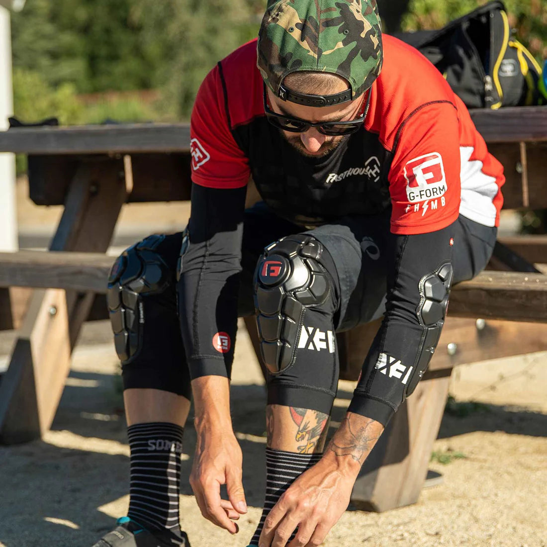 G-FORM PRO-X3 knæbeskyttere Mat Sort