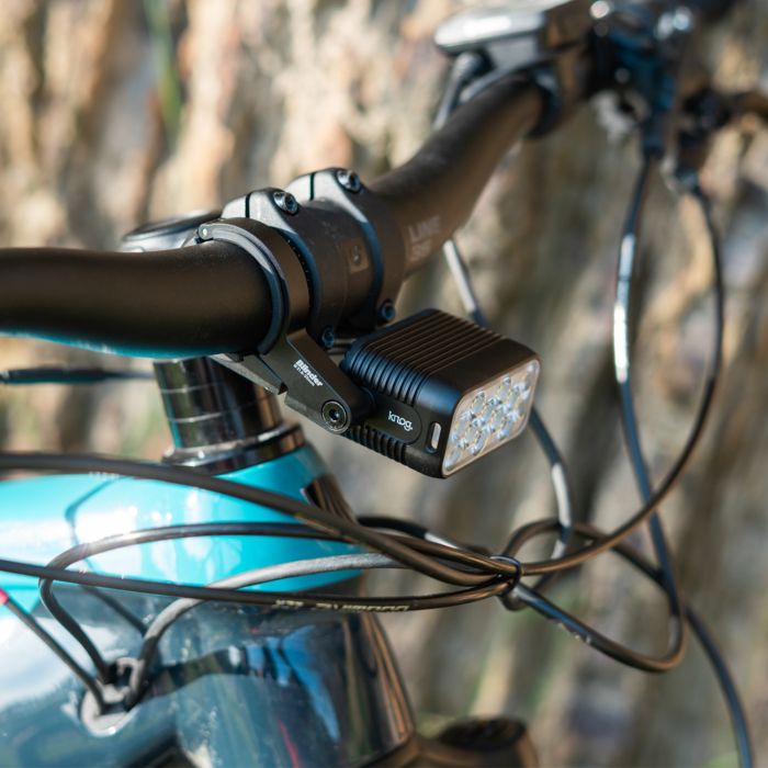 Front Light KNOG BLINDER E 1800