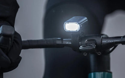 BBB NANOSTRIKE 700i Front Light Blue