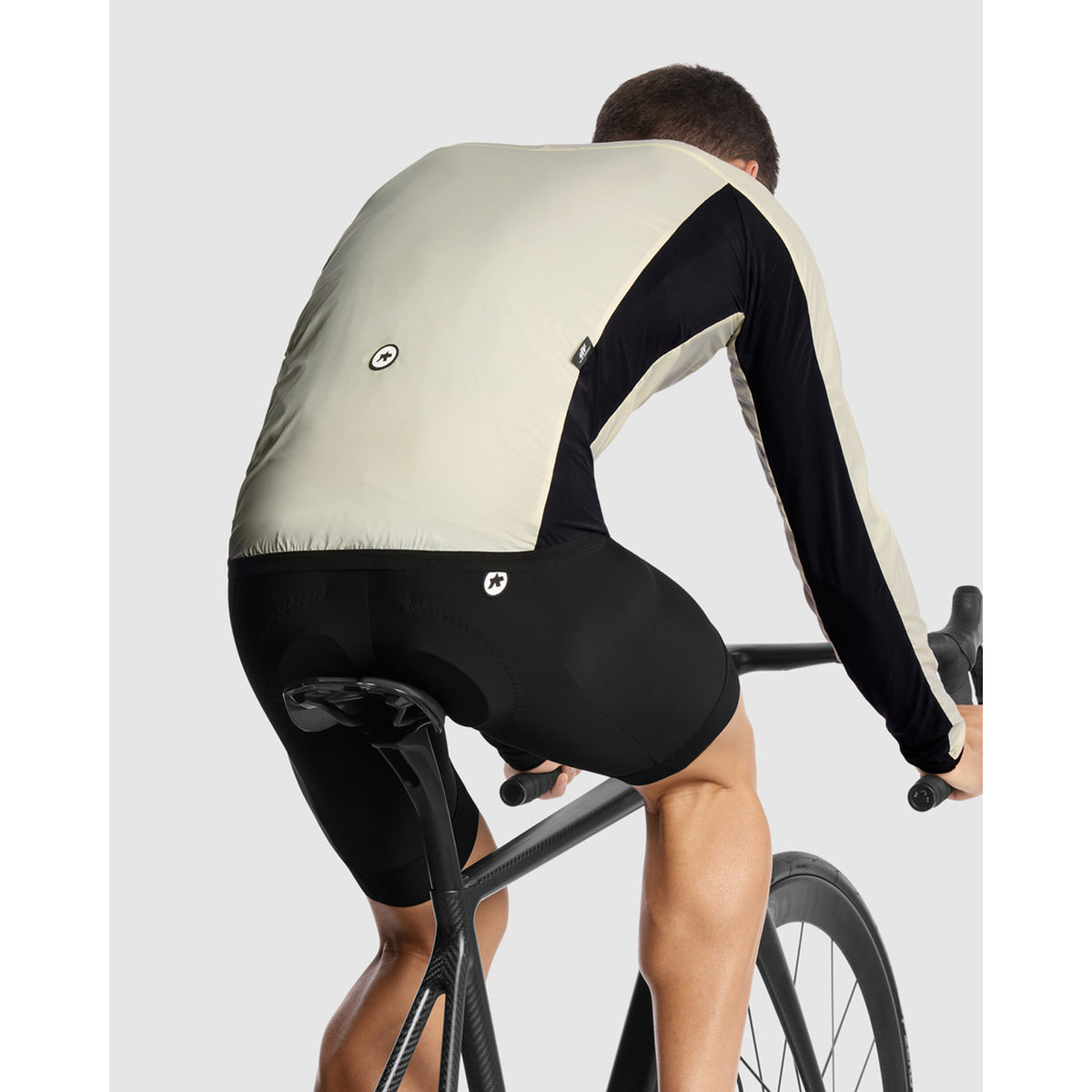 Jacka ASSOS MILLE GT WIND C2 Sand
