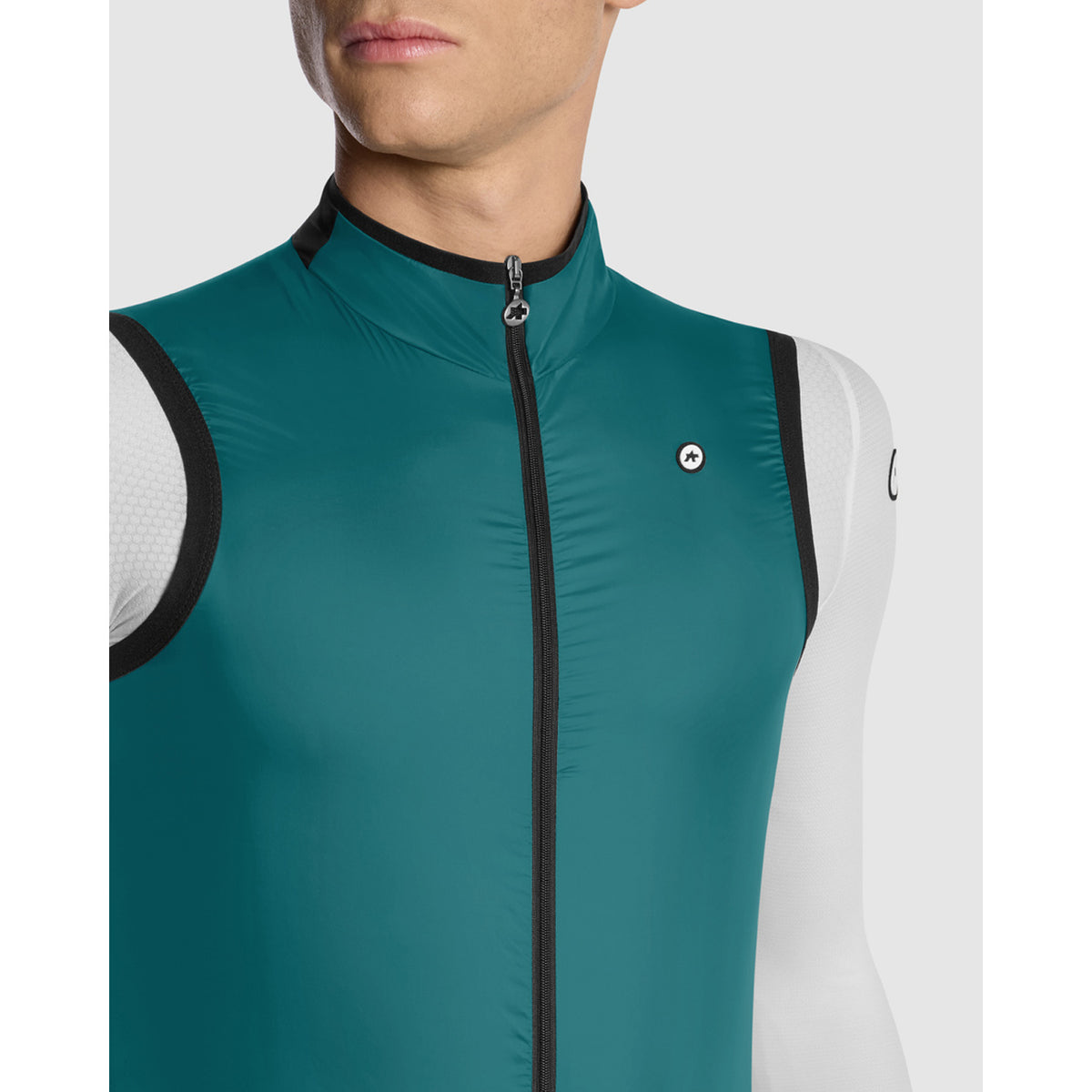 ASSOS MILLE GT WIND C2 Foundation Green Sleeveless Jacket